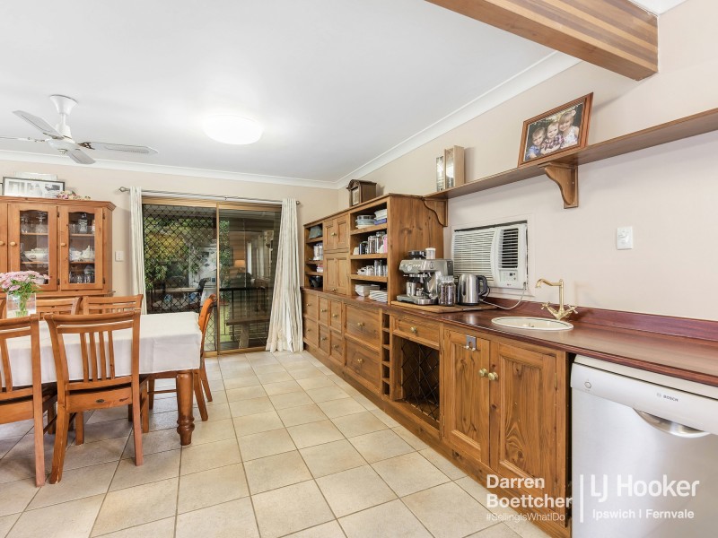 3 Loveanius Street, Silkstone QLD 4304