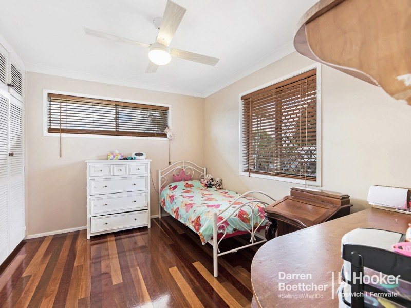3 Loveanius Street, Silkstone QLD 4304