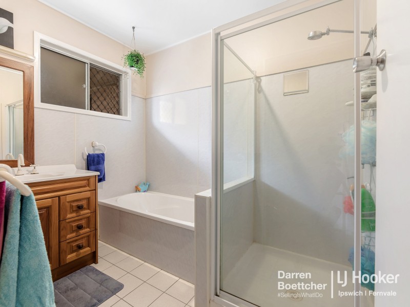 3 Loveanius Street, Silkstone QLD 4304