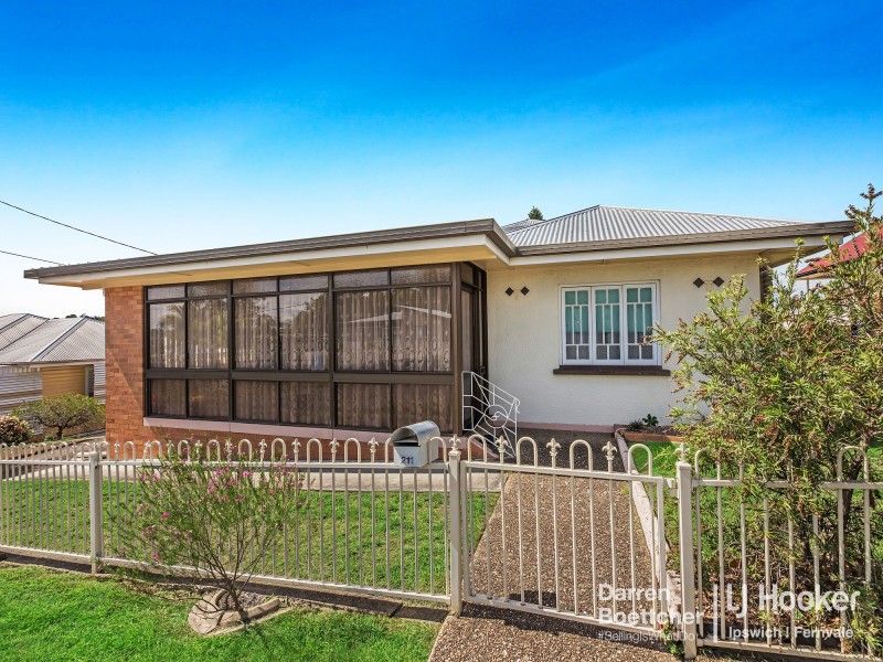 211 Blackstone Road, Silkstone QLD 4304