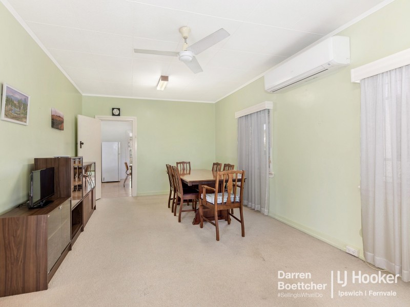 211 Blackstone Road, Silkstone QLD 4304
