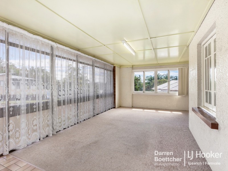 211 Blackstone Road, Silkstone QLD 4304