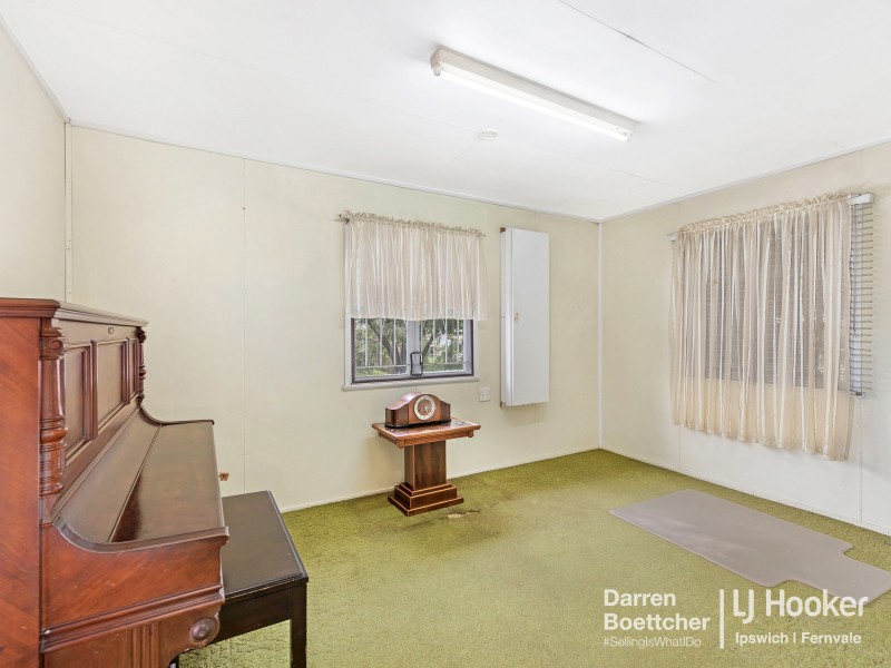 211 Blackstone Road, Silkstone QLD 4304