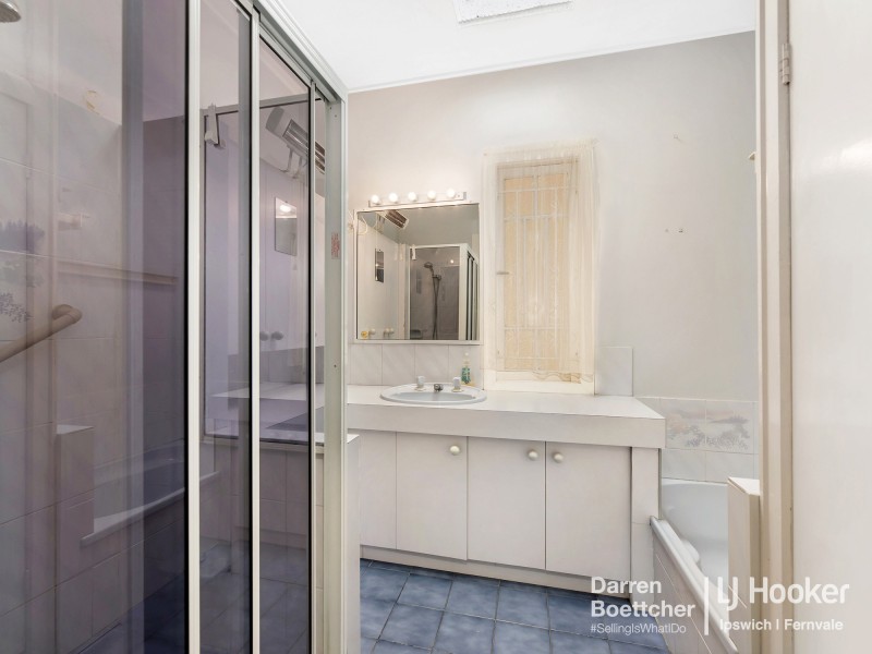 211 Blackstone Road, Silkstone QLD 4304