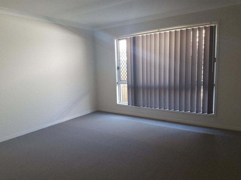 13 Wallace Street, Walloon QLD 4306