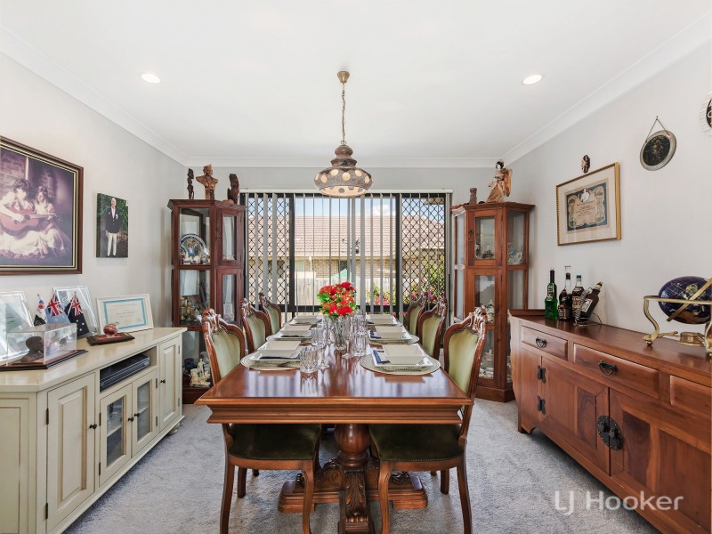 8 Harrier Place, Lowood QLD 4311