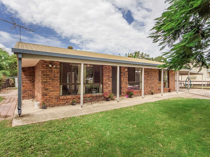 6 STOCKS LANE, Walloon QLD 4306