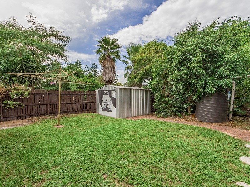 6 STOCKS LANE, Walloon QLD 4306