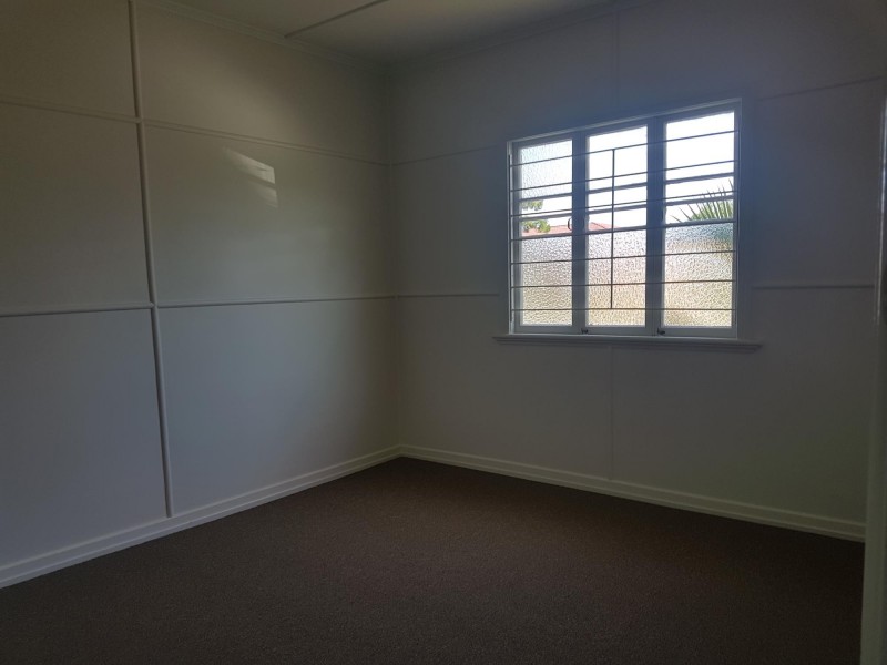 5a Hayes Street, Brassall QLD 4305