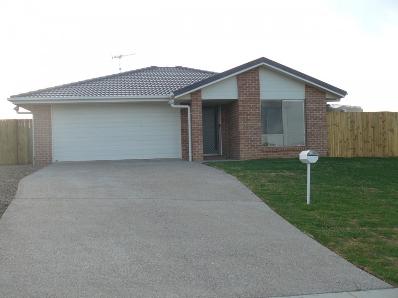 36 Peregrine Drive, Lowood QLD 4311