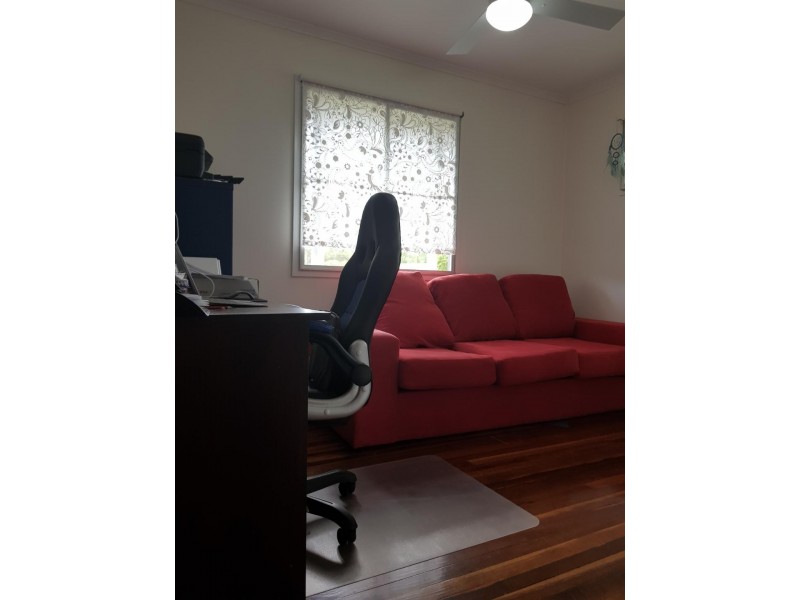 27 Flinders Street, Leichhardt QLD 4305