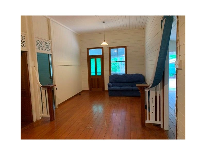 1 Bernhagen Lane, Lowood QLD 4311