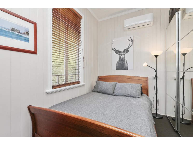 3 BRISBANE ROAD, Newtown QLD 4305