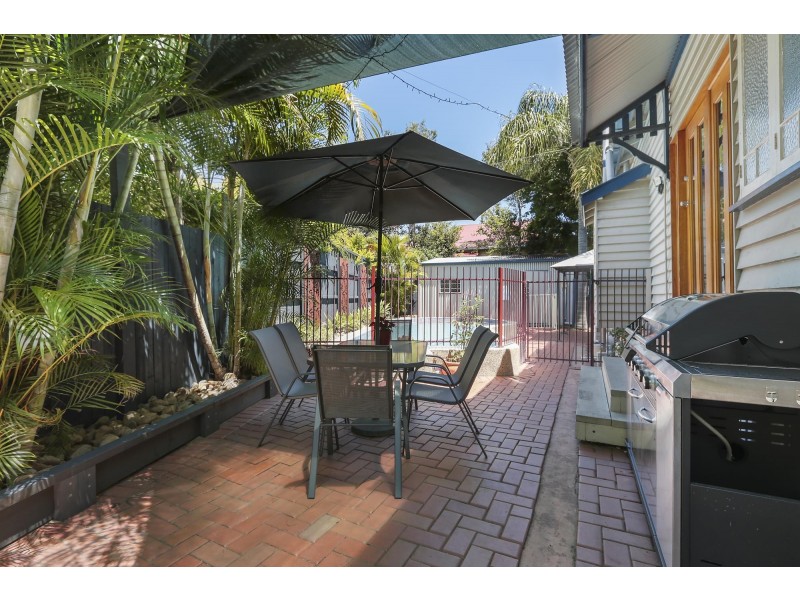 3 BRISBANE ROAD, Newtown QLD 4305