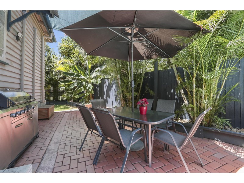 3 BRISBANE ROAD, Newtown QLD 4305