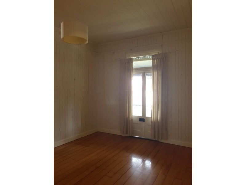 35 Burnett Street, Sadliers Crossing QLD 4305