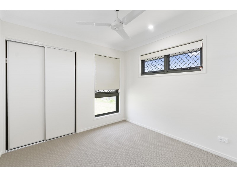 1/17 Gooloowan Circuit, Brassall QLD 4305