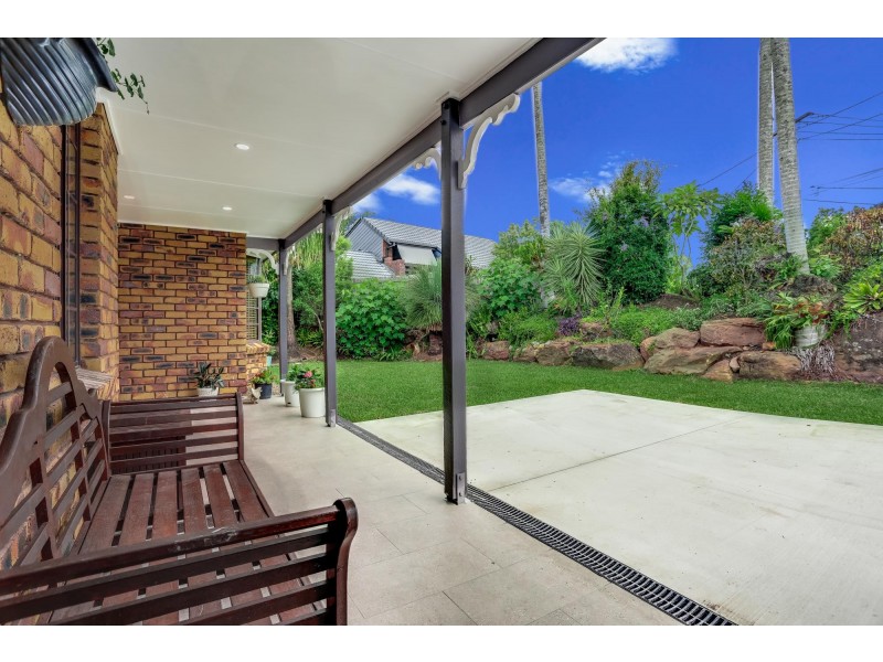 12 Hylacola Drive, Albany Creek QLD 4035