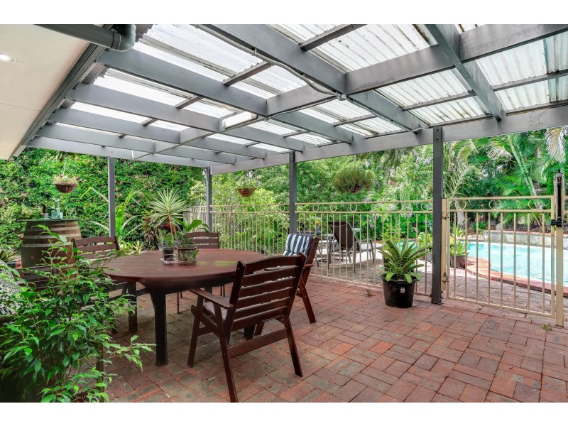 12 Hylacola Drive, Albany Creek QLD 4035