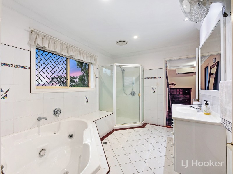 72 Cothill Road, Silkstone QLD 4304