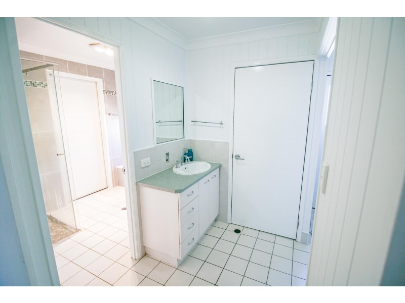 65 Farrell Drive, Walloon QLD 4306