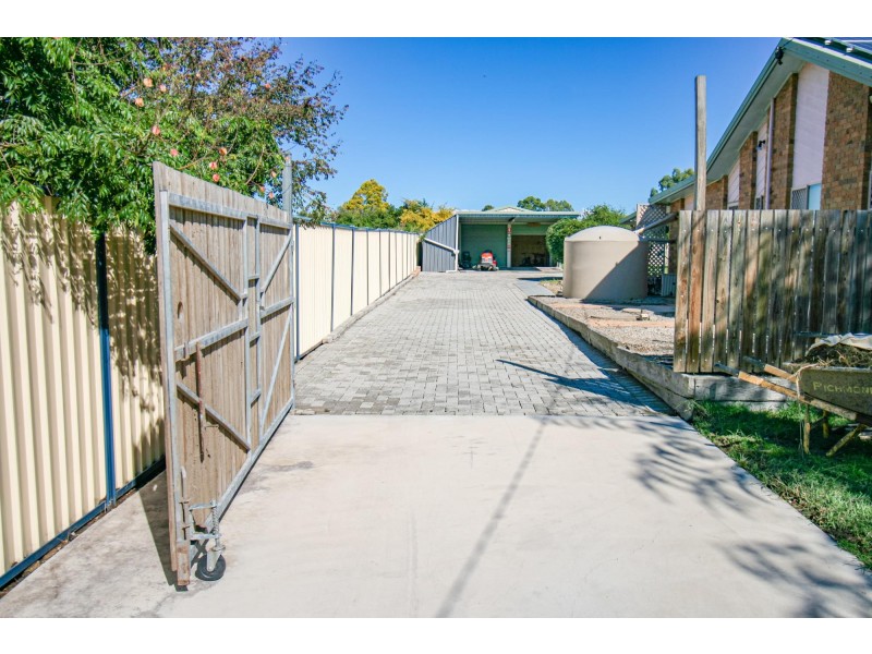 65 Farrell Drive, Walloon QLD 4306