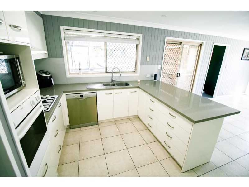 65 Farrell Drive, Walloon QLD 4306