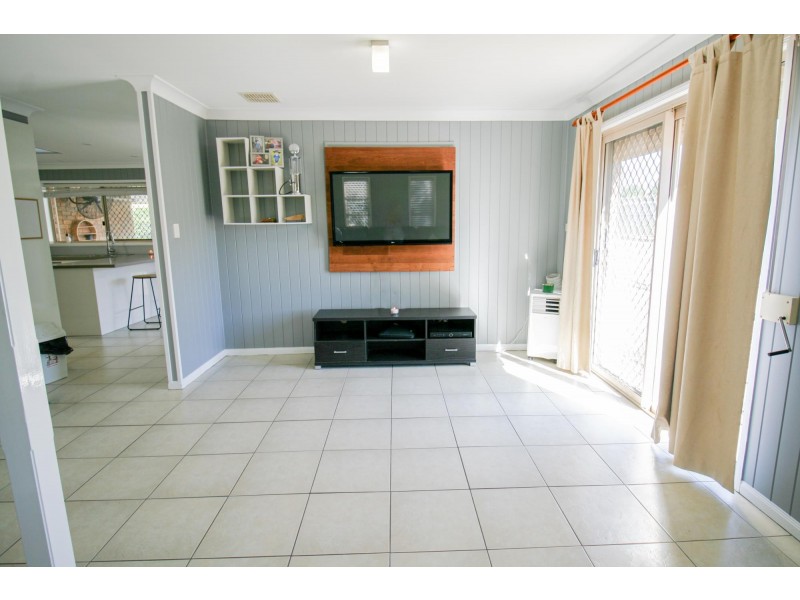 65 Farrell Drive, Walloon QLD 4306