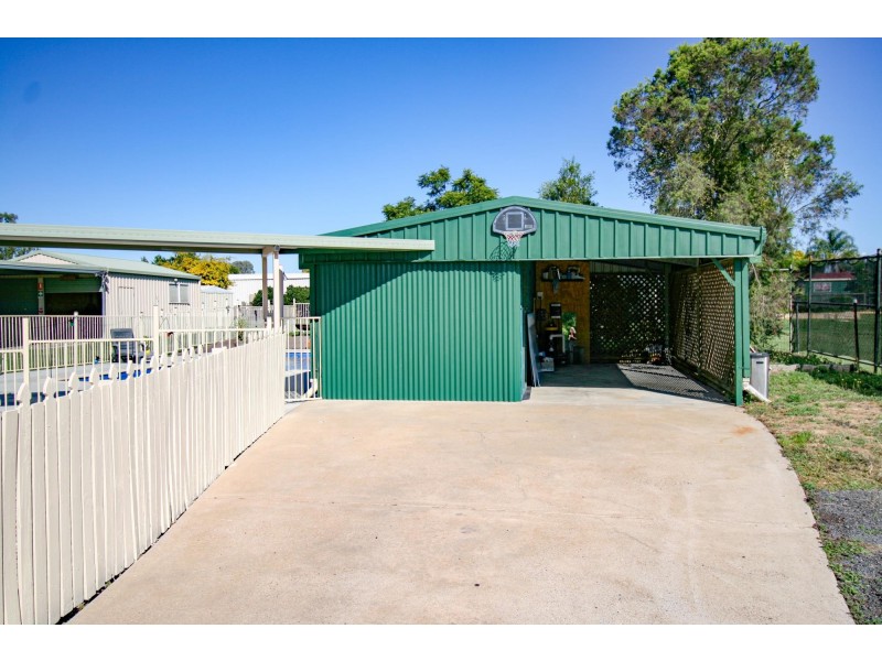 65 Farrell Drive, Walloon QLD 4306