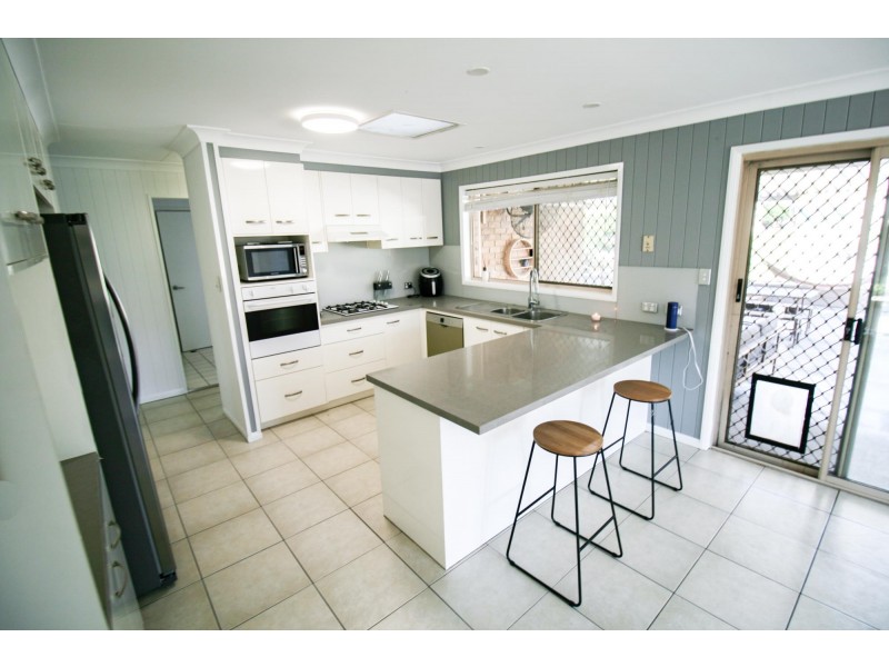 65 Farrell Drive, Walloon QLD 4306