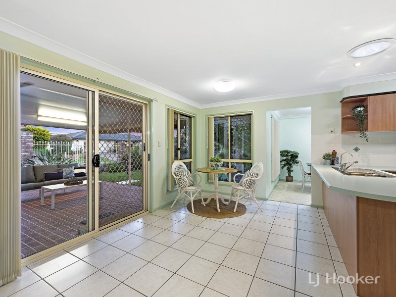 2 Catherine Place, Flinders View QLD 4305