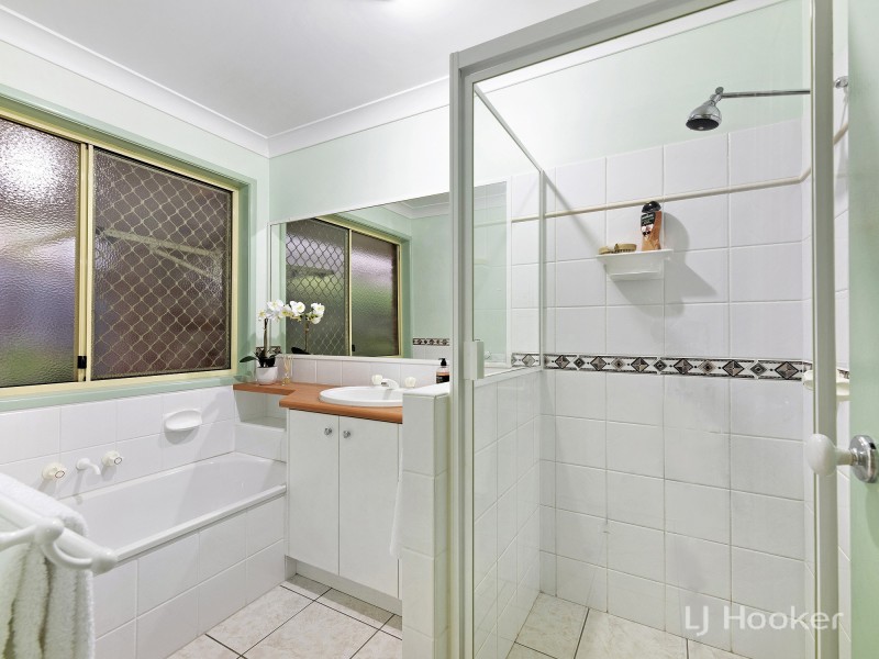 2 Catherine Place, Flinders View QLD 4305