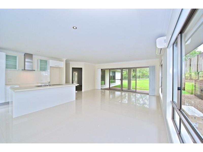 21 Honeywood Drive, Fernvale QLD 4306