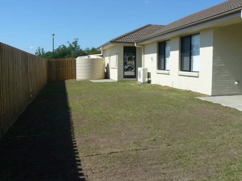 8 Biella Street, Leichhardt QLD 4305