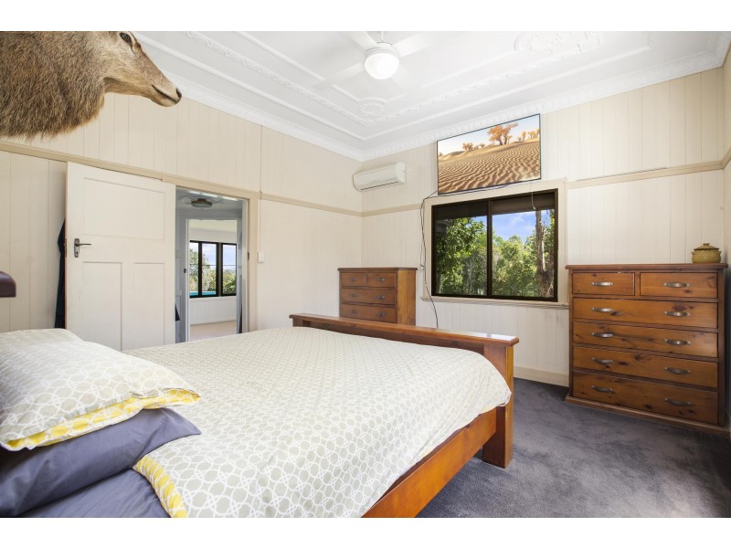 369 Fernvale Road, Fairney View QLD 4306