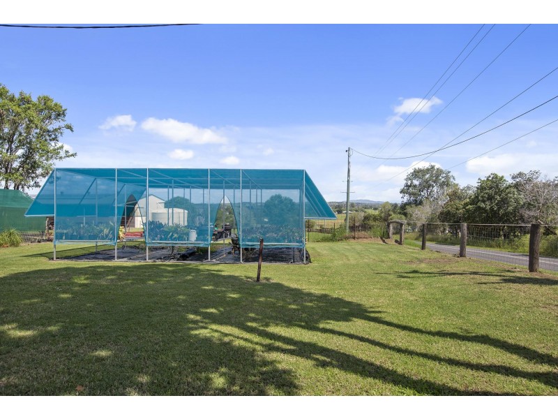 369 Fernvale Road, Fairney View QLD 4306