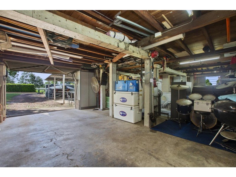 369 Fernvale Road, Fairney View QLD 4306