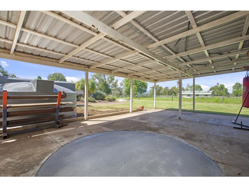 369 Fernvale Road, Fairney View QLD 4306