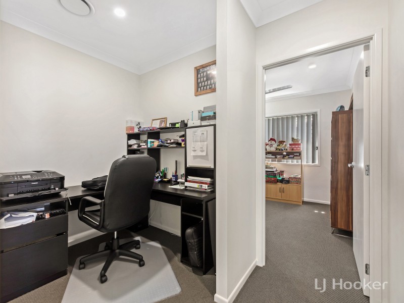 8 Mary Crescent, Rosewood QLD 4340