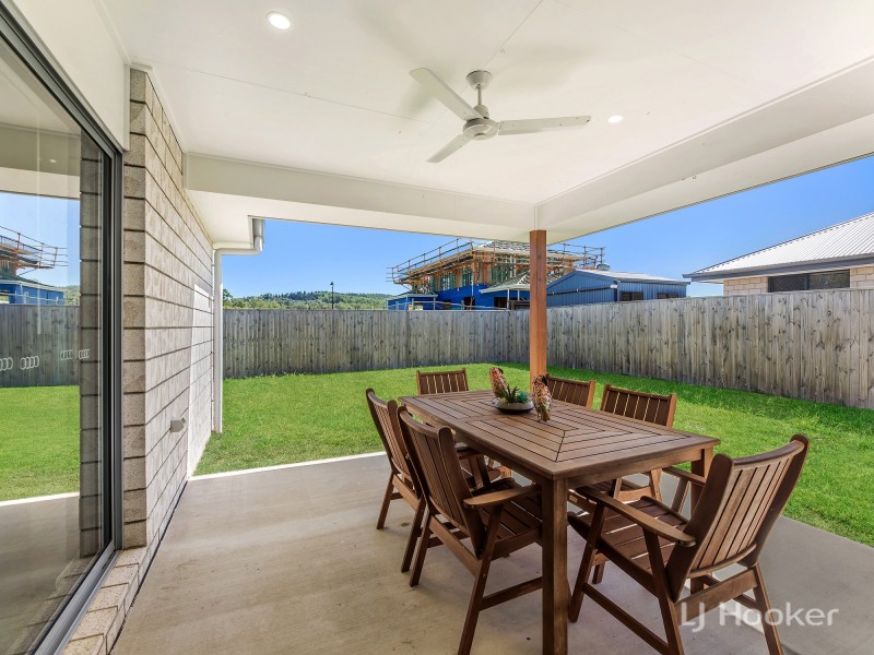 8 Mary Crescent, Rosewood QLD 4340