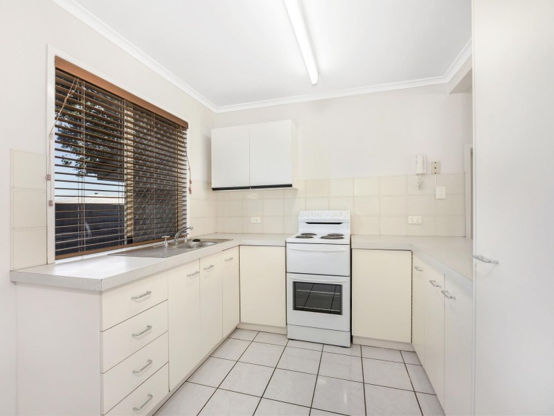 10/43 South Station Road, Booval QLD 4304
