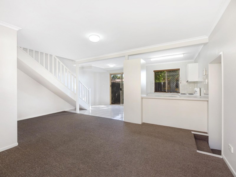 10/43 South Station Road, Booval QLD 4304