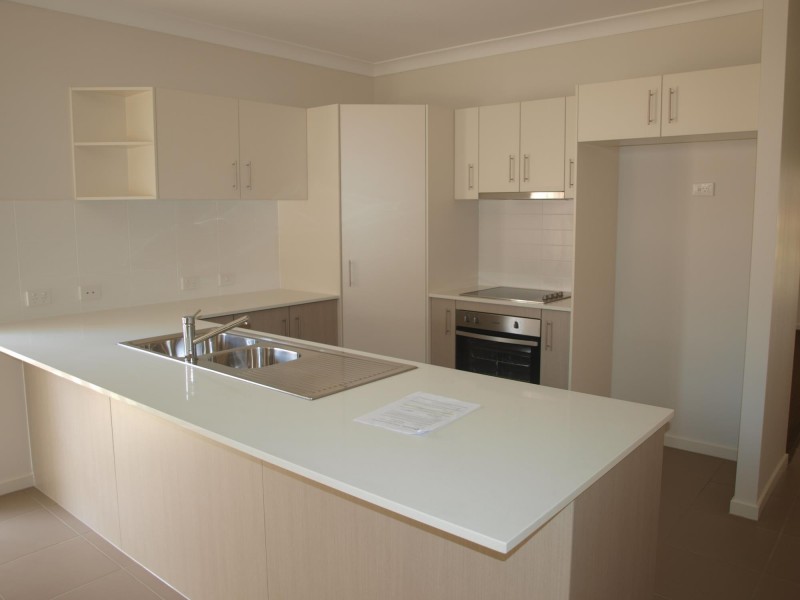 14 Moonie Crescent, Brassall QLD 4305