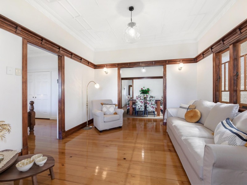 23 Premier Street, Oxley QLD 4075