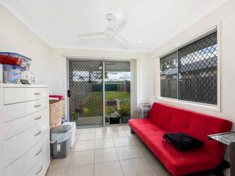 10 Pendragon Street, Raceview QLD 4305