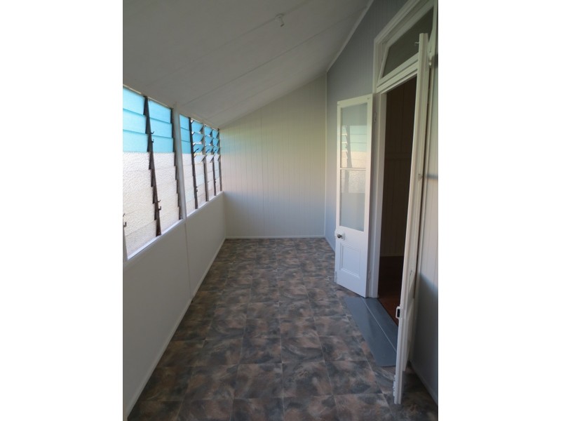 31 Moffatt Street, Ipswich QLD 4305