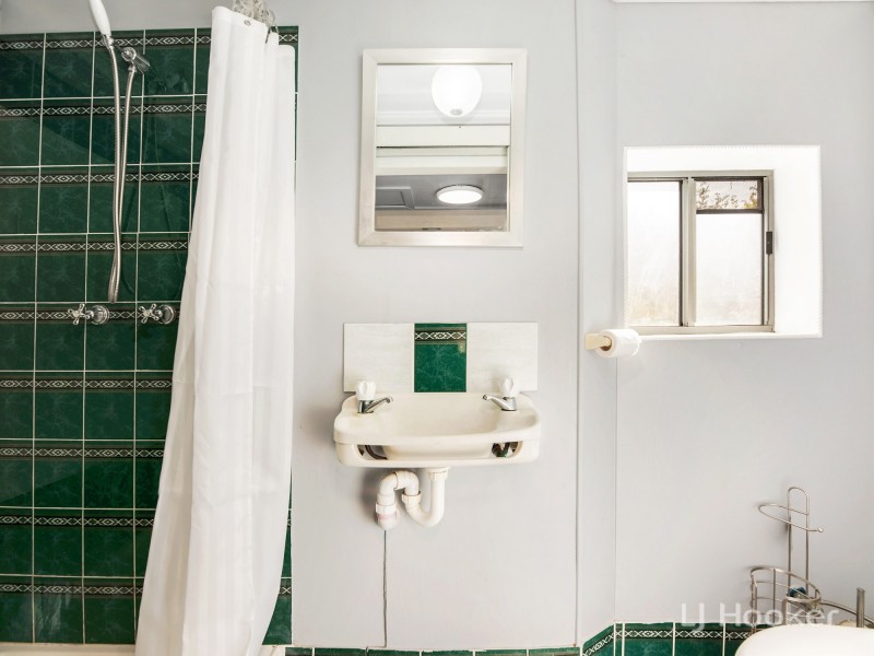 7 Kingsley Street, Walloon QLD 4306