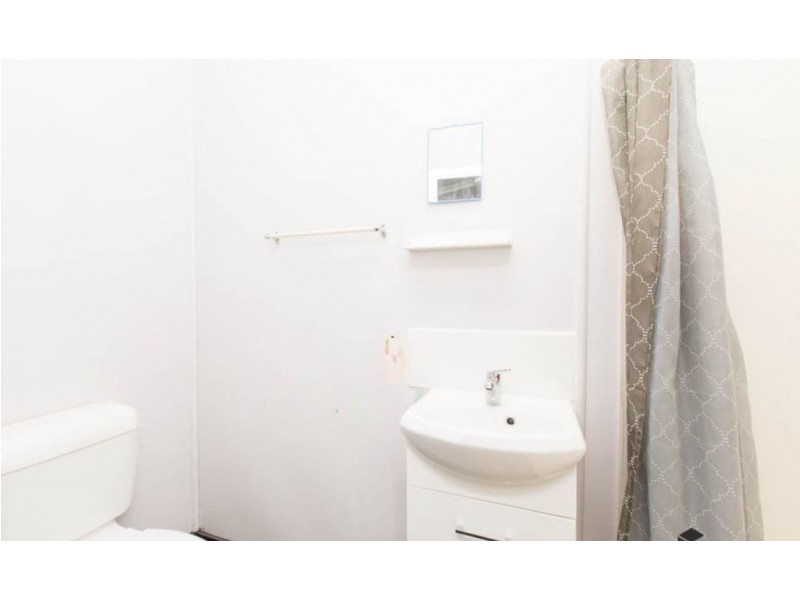 35 Blackstone Road, Eastern Heights QLD 4305