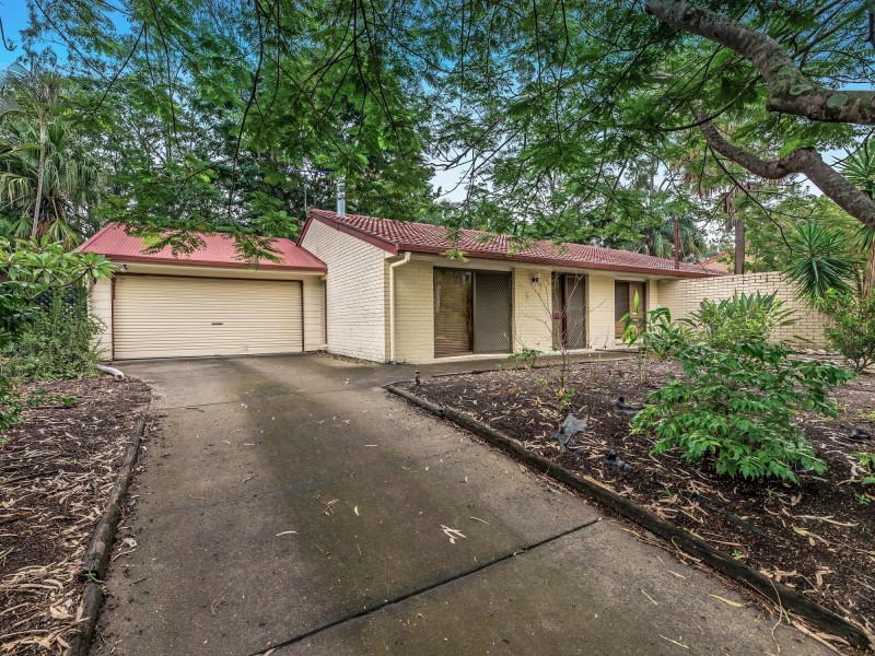 8 Bushlark Court, Bellbowrie QLD 4070