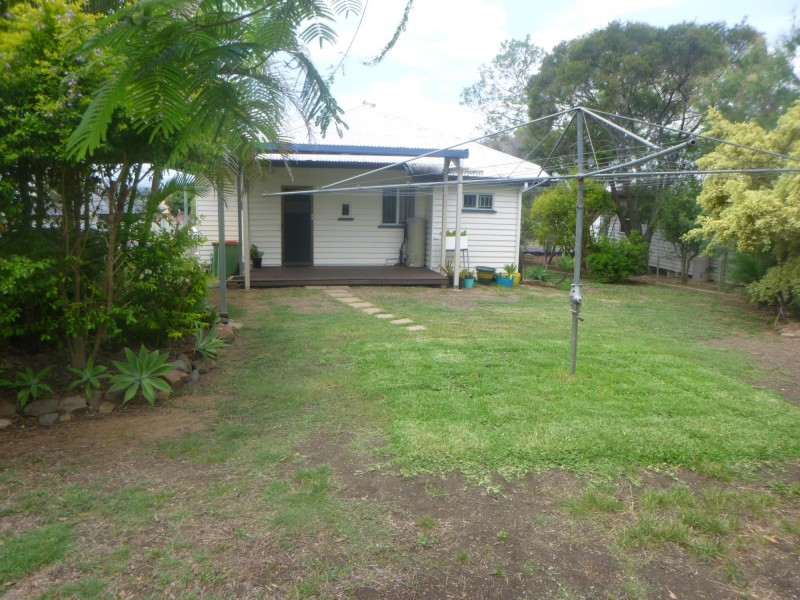 13 Rex Street, Eastern Heights QLD 4305